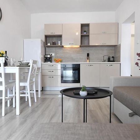 The Grey Apartment Zadar Exterior photo